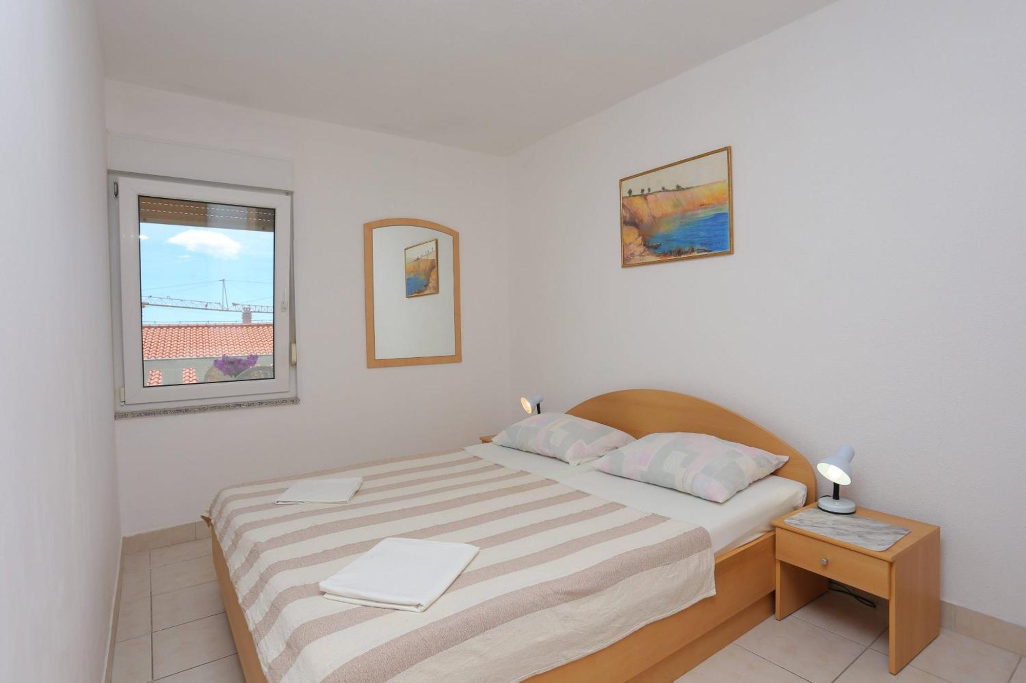 Family Friendly Apartments With A Swimming Pool Businci, Ciovo - 11232 Trogir Exterior photo